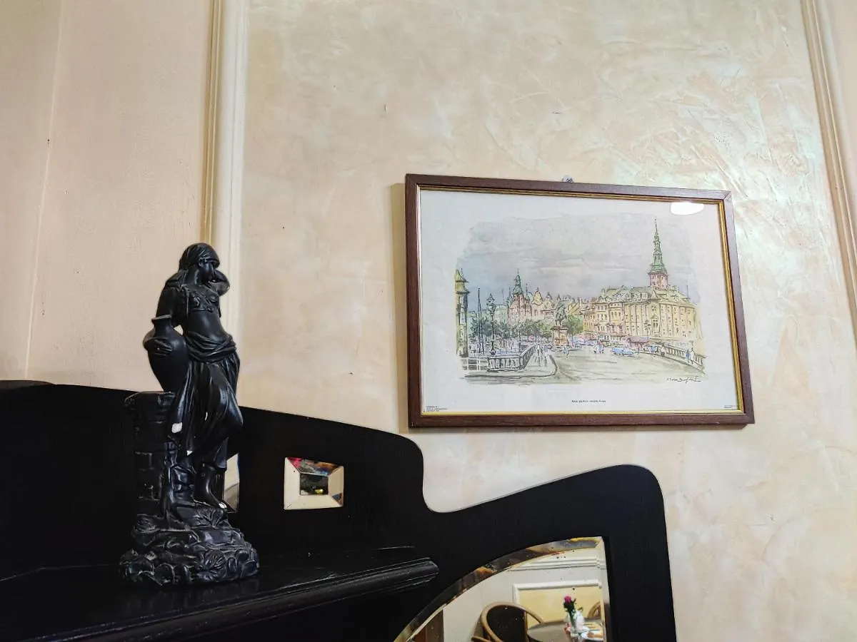 Hotel Chaplin Lwów Ukraina