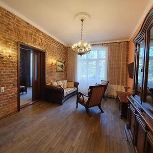  Apartament у шевальє.